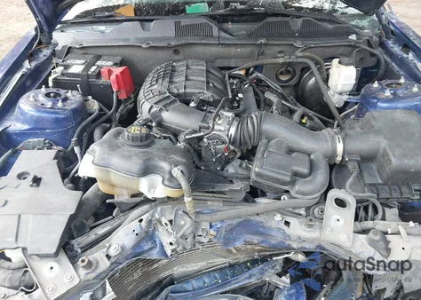 2013 Ford Mustang V6 из США, поврежденный, VIN 1ZVBP8AM2D5258885